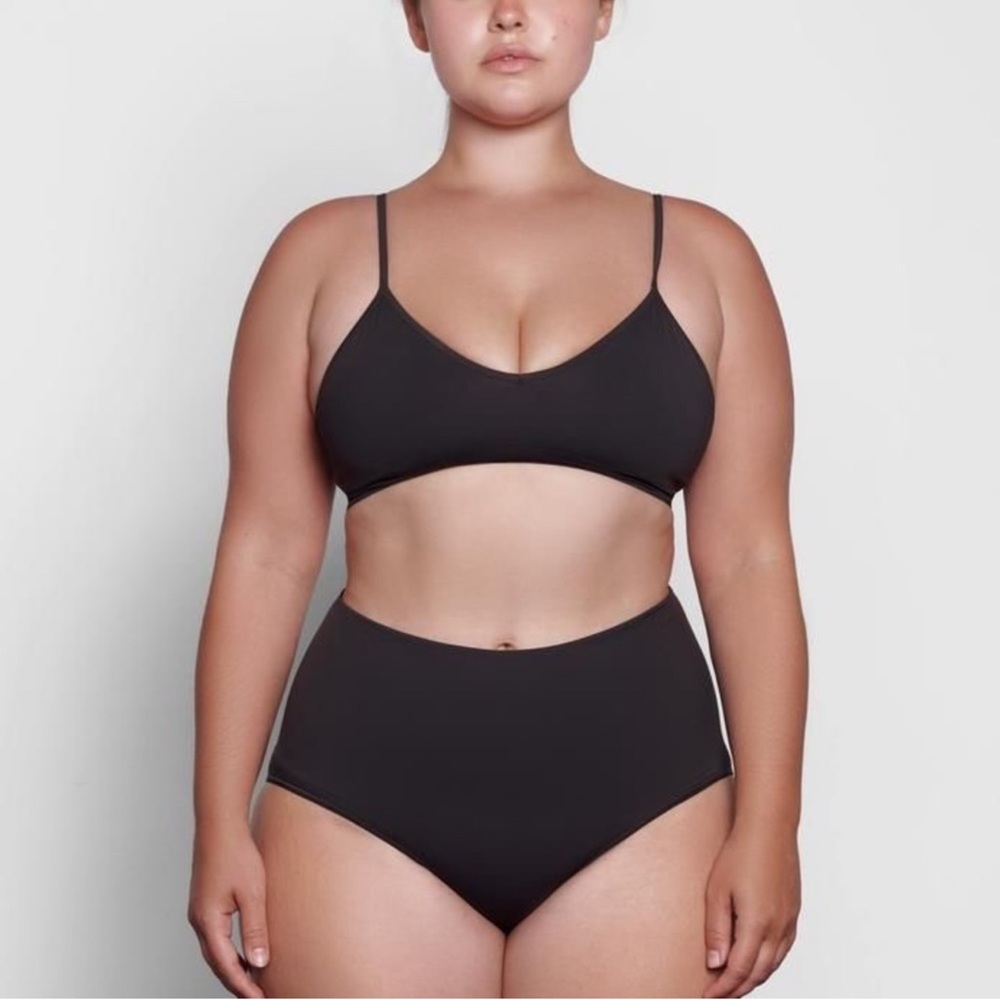 SKIMS Soot Smoothing Bralette